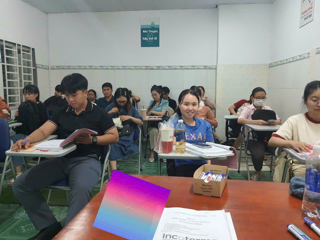 Học XUẤT NHẬP KHẨU tại BÌNH DƯƠNG